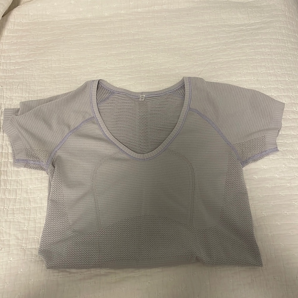 Lululemon V Neck Swiftly Tech